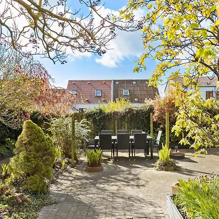 Gorgeous In With Wifi Feriehus